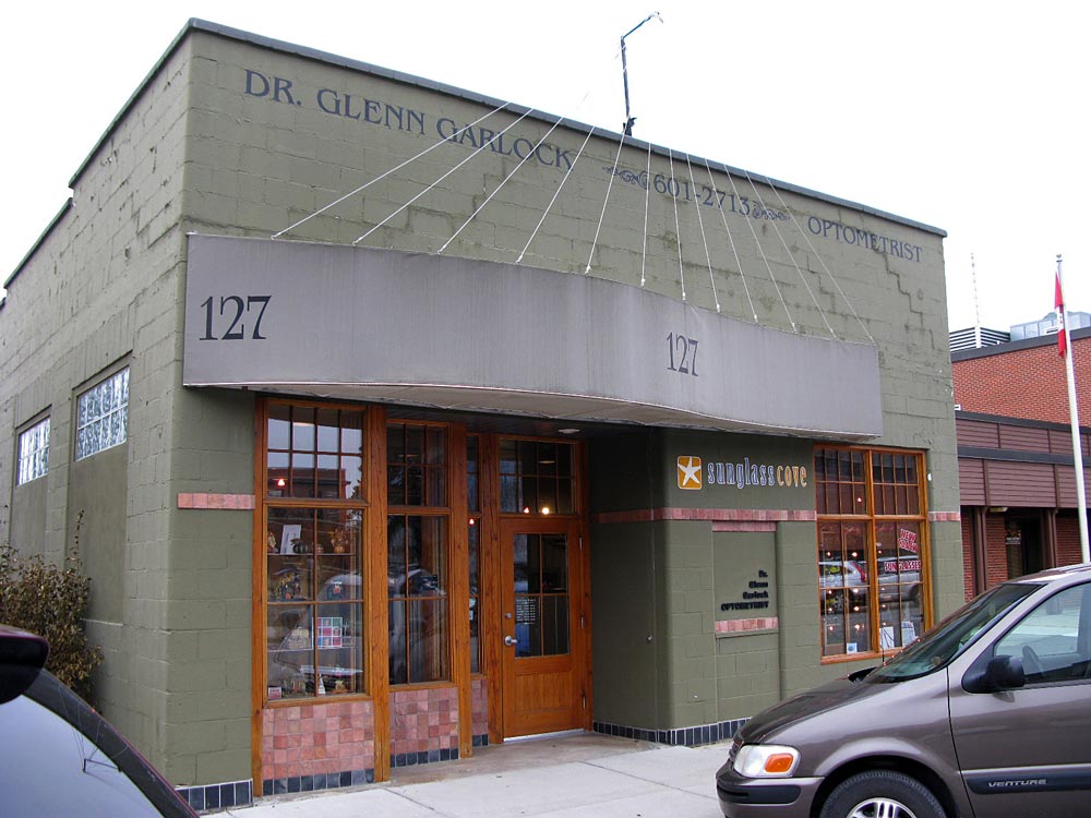 4 Ave High River mixed use building