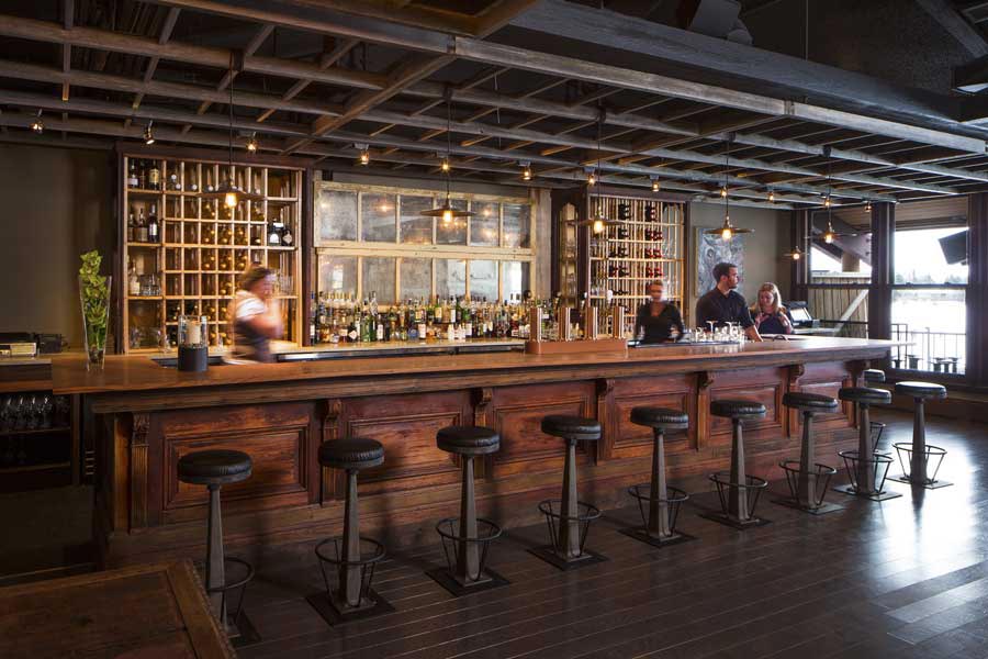 lake-house-calgary-bar1 Priddis Residence